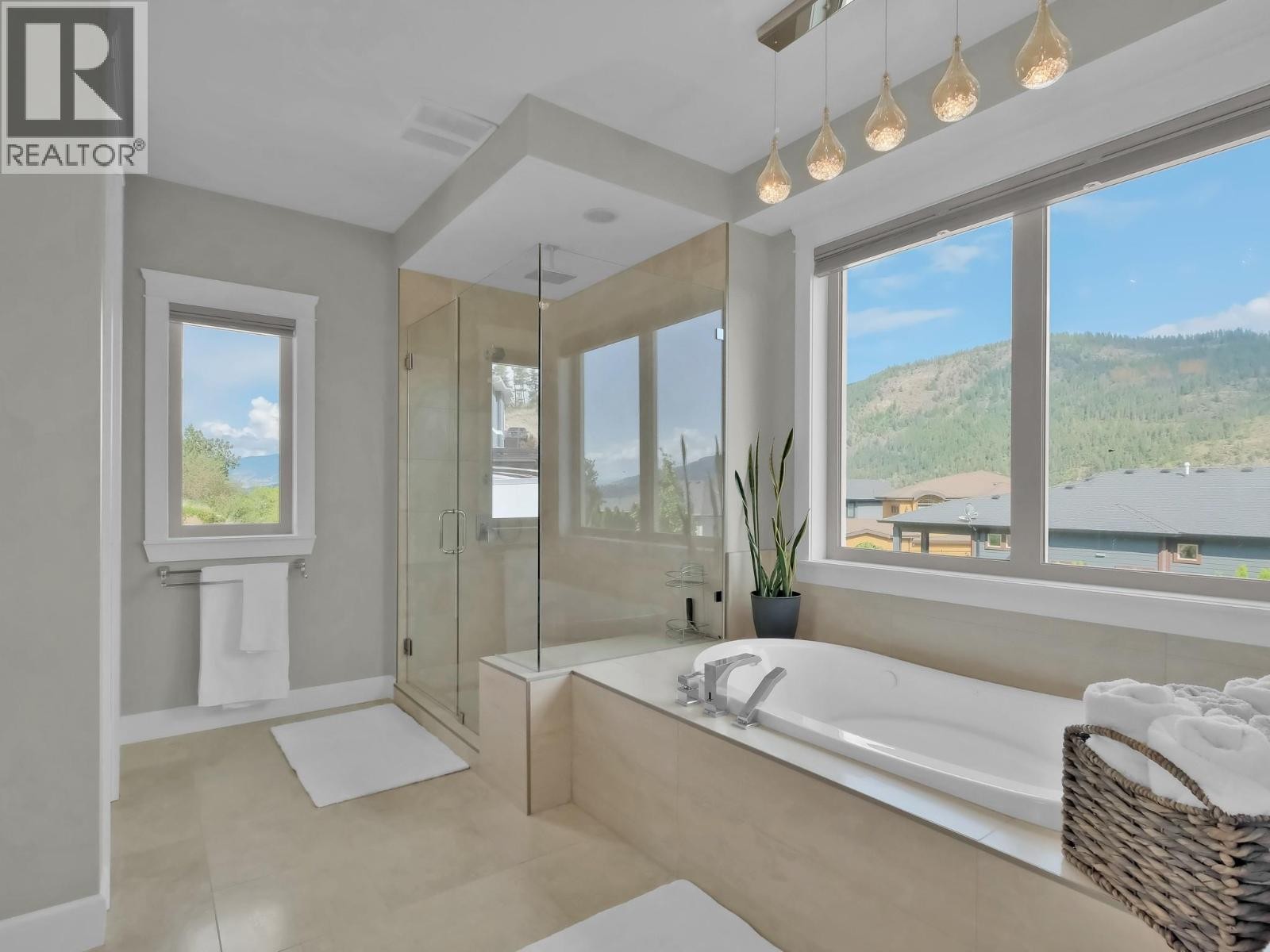 












18451 Crystal Waters Road Unit# 16

,
Lake Country,




British Columbia
V4V2G2

