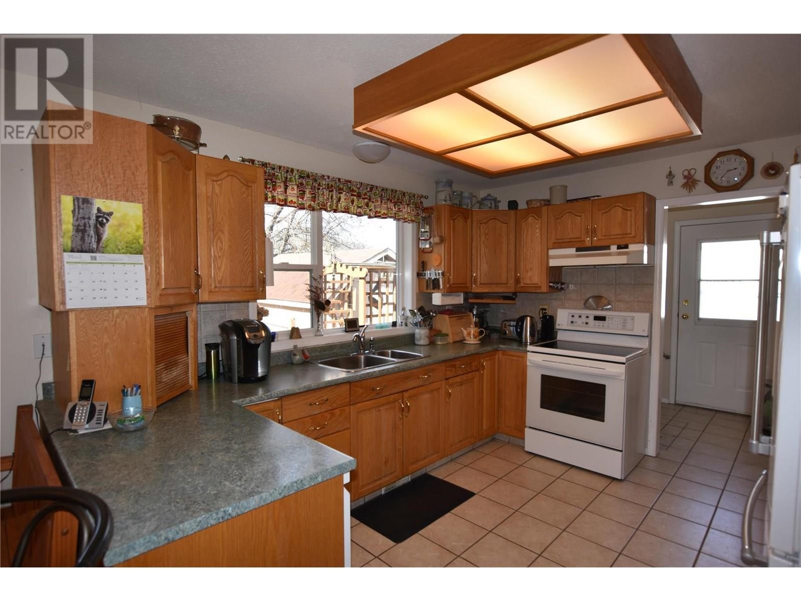 












536 Loon Avenue

,
Vernon,




British Columbia
V1H2A1

