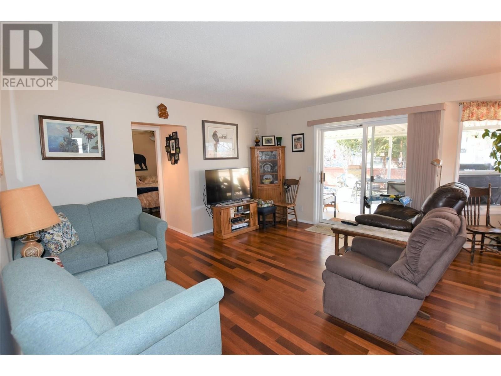 












536 Loon Avenue

,
Vernon,




British Columbia
V1H2A1

