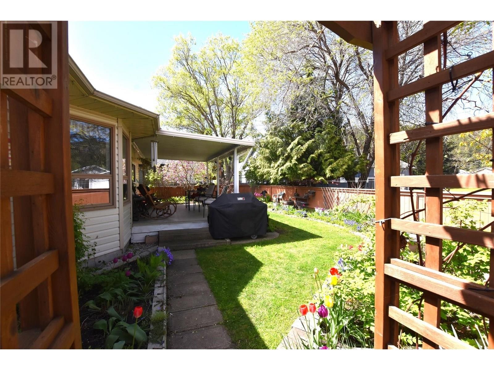 












536 Loon Avenue

,
Vernon,




British Columbia
V1H2A1

