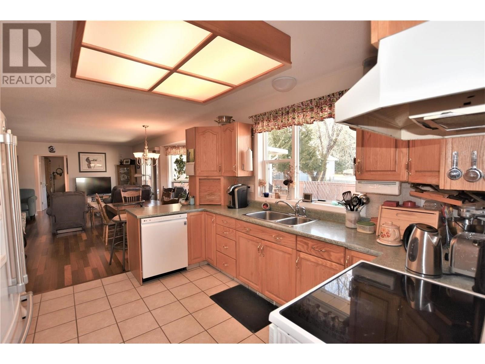 












536 Loon Avenue

,
Vernon,




British Columbia
V1H2A1

