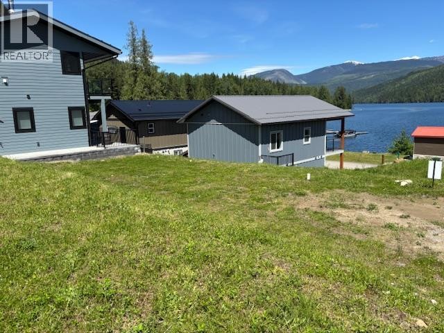 












1681 Sugar Lake Road Unit# 13

,
Cherryville,







British Columbia
V0E2G2

