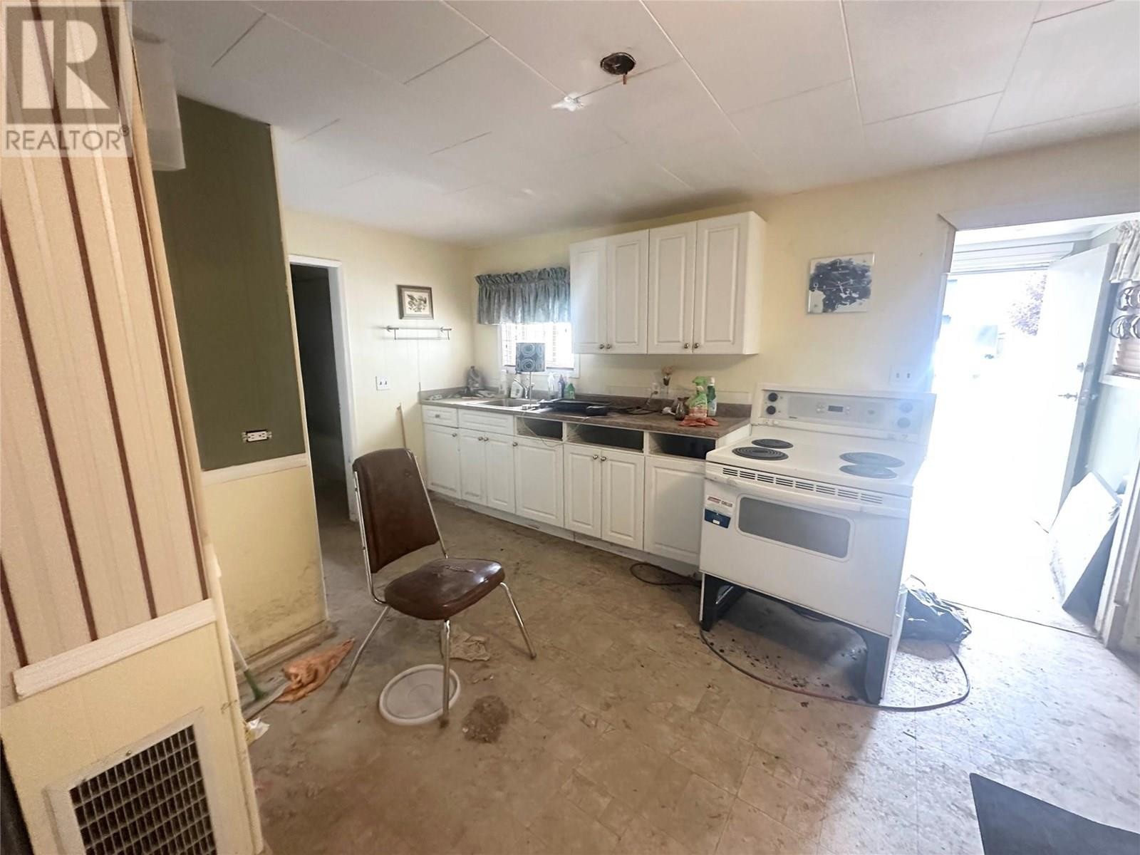 












1514 Coldwater Avenue

,
Merritt,




British Columbia
V1K1R6

