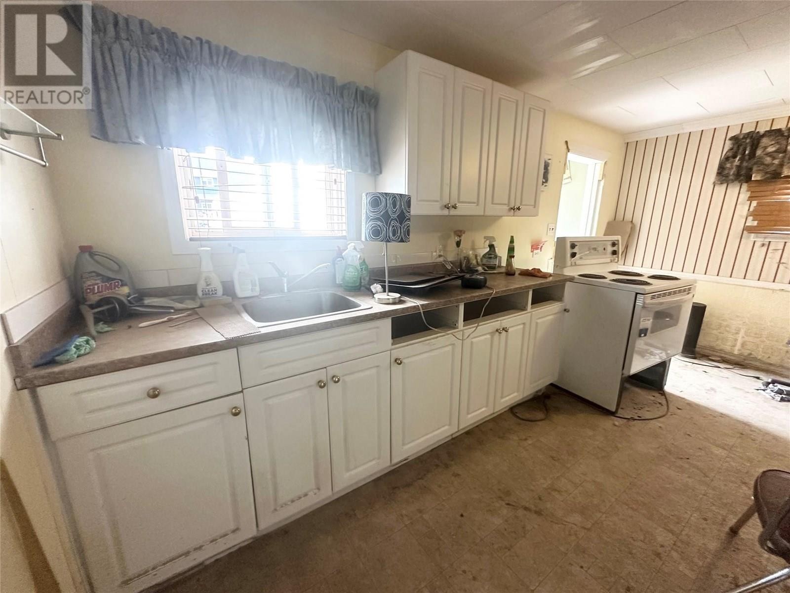 












1514 Coldwater Avenue

,
Merritt,




British Columbia
V1K1R6

