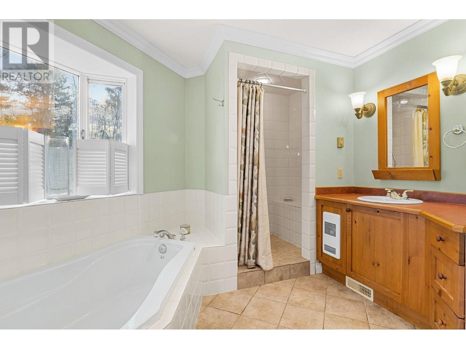 












3330 McKellar Road

,
West Kelowna,




British Columbia
V4T1W1

