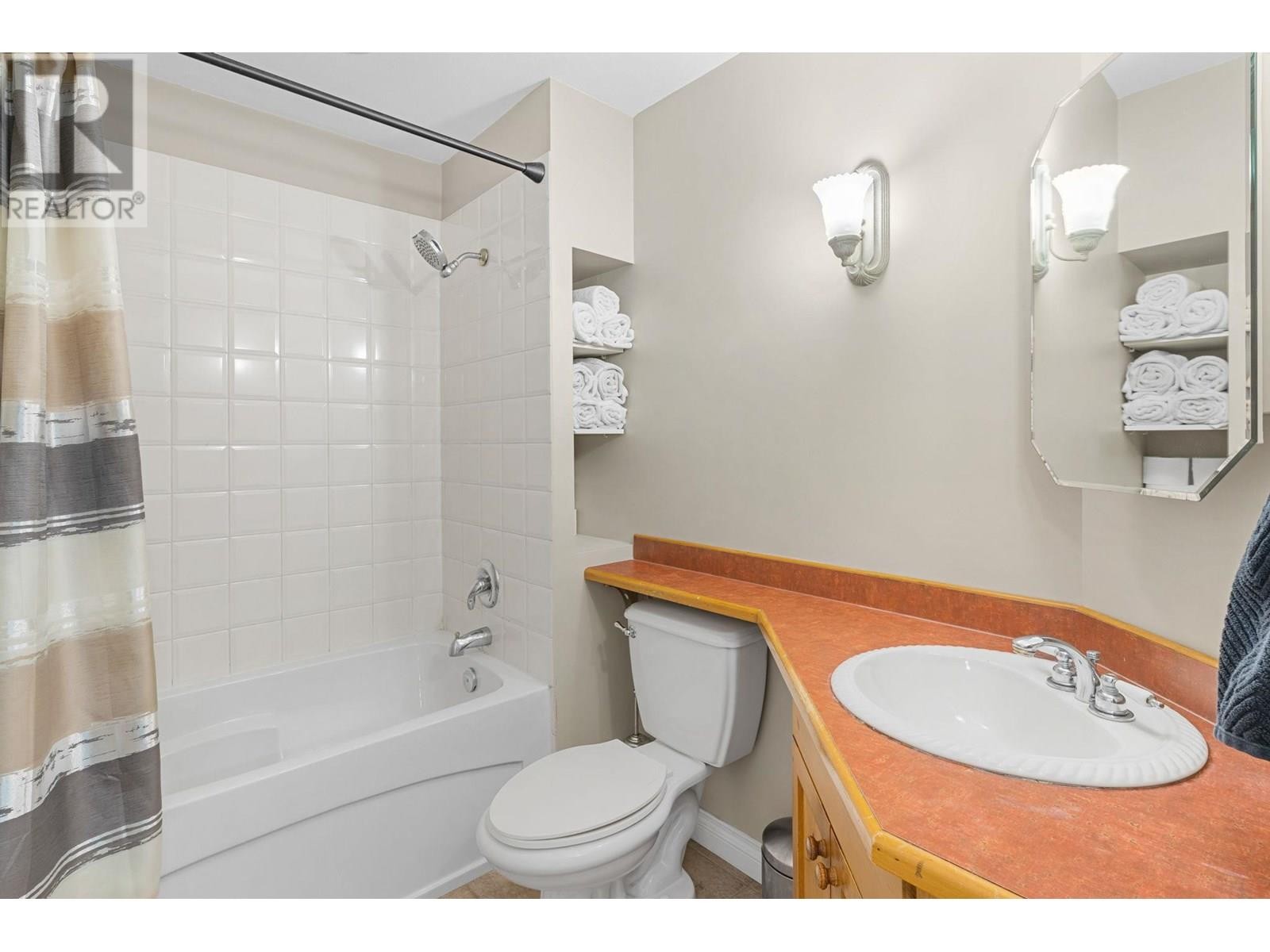 












3330 McKellar Road

,
West Kelowna,




British Columbia
V4T1W1

