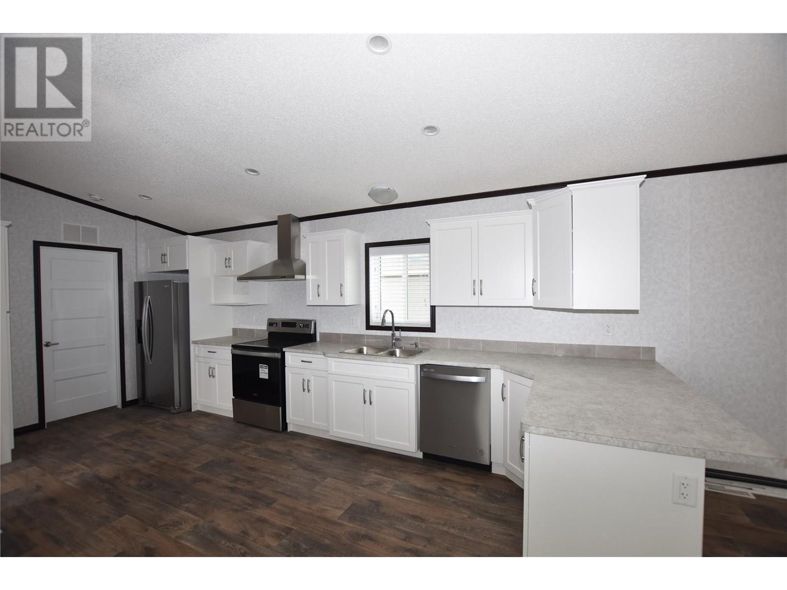 












61 Antoine Road Unit# 24

,
Vernon,




British Columbia
V1H2A3

