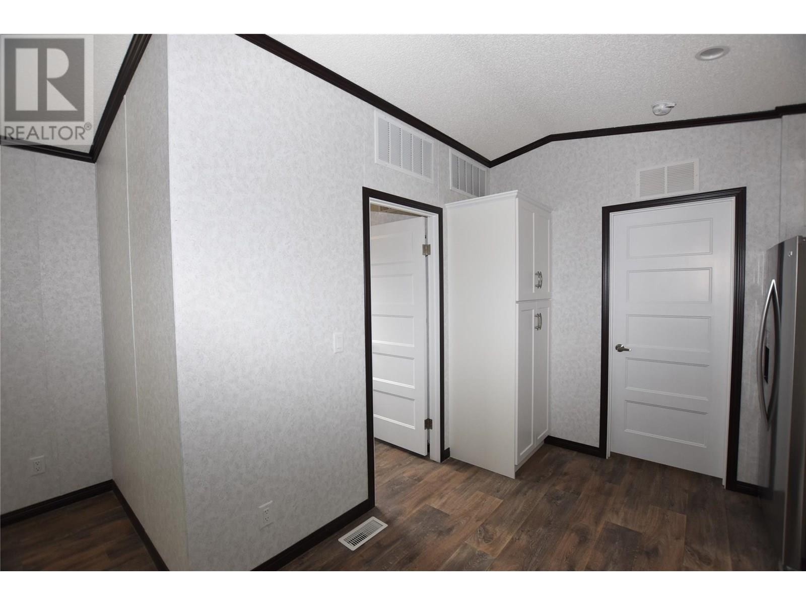 












61 Antoine Road Unit# 24

,
Vernon,




British Columbia
V1H2A3

