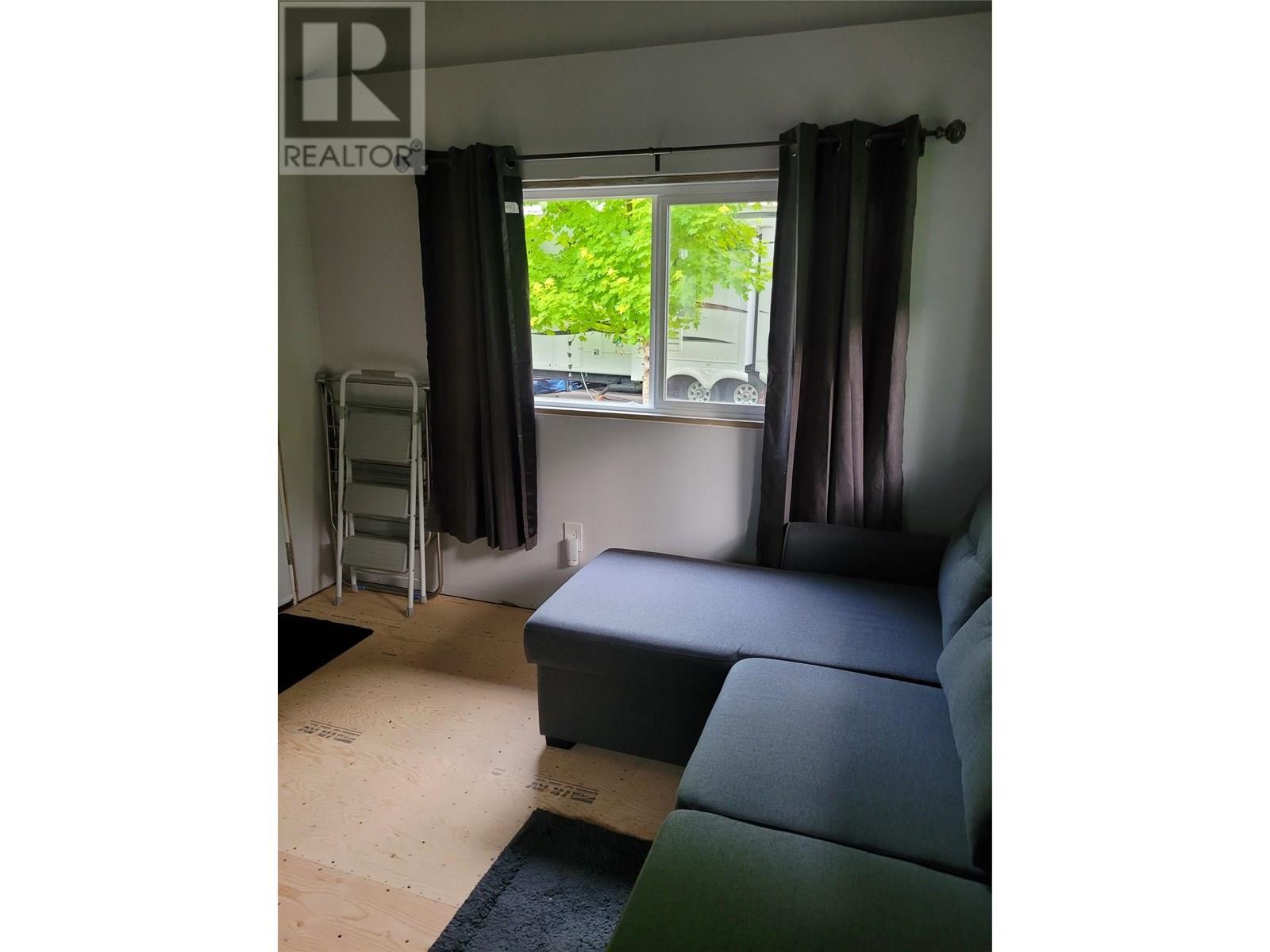 












2202 Enderby Mabel Lake Road Unit# 127

,
Enderby,







British Columbia
V0E1V5

