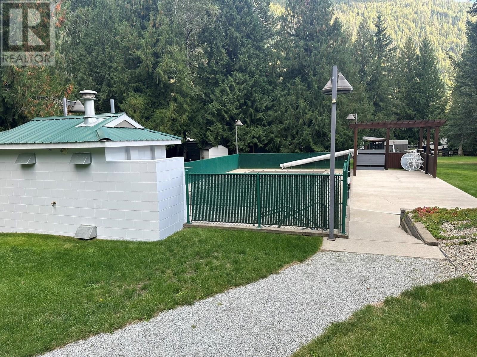 












2202 Enderby Mabel Lake Road Unit# 127

,
Enderby,







British Columbia
V0E1V5

