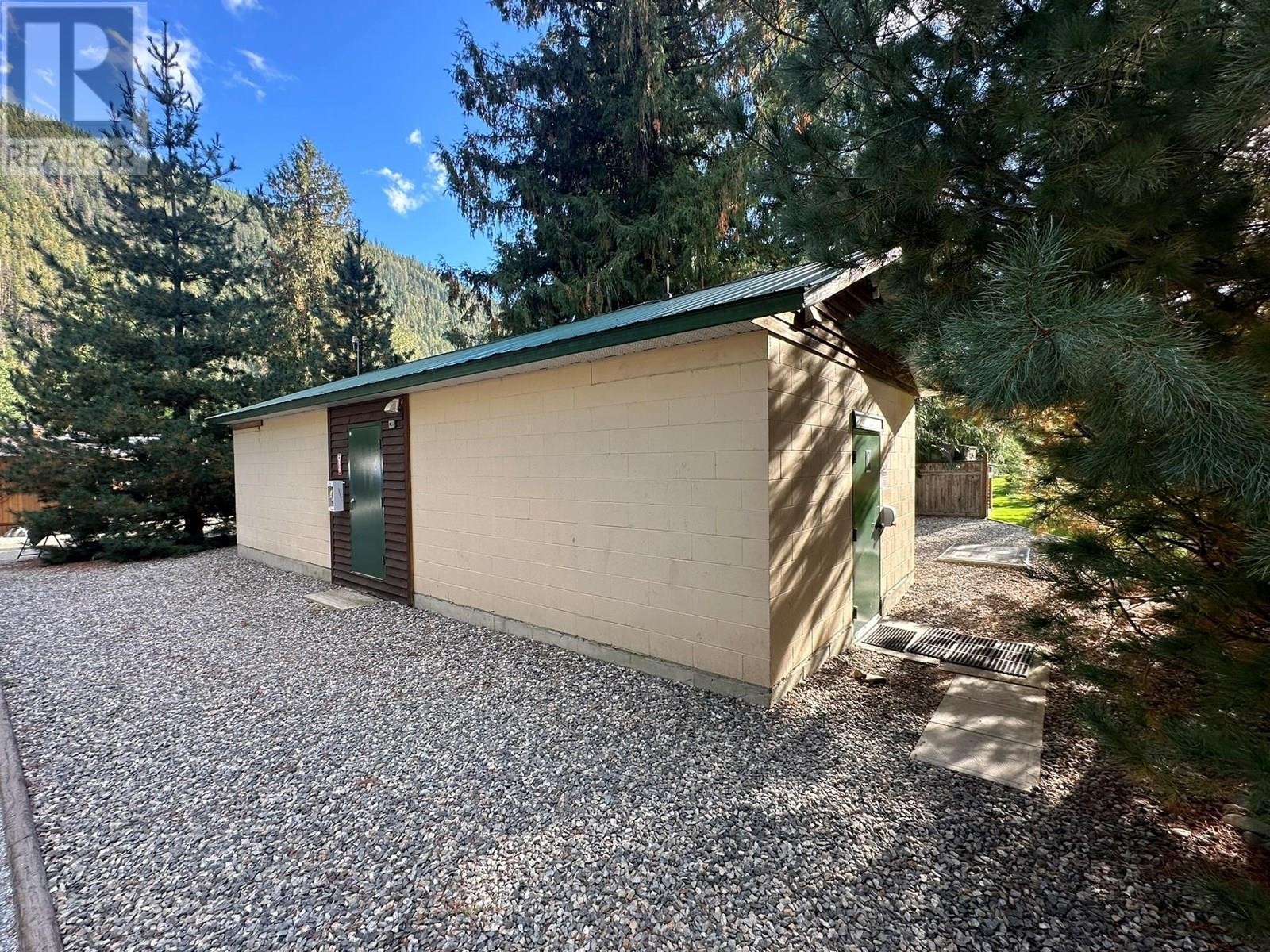 












2202 Enderby Mabel Lake Road Unit# 127

,
Enderby,







British Columbia
V0E1V5

