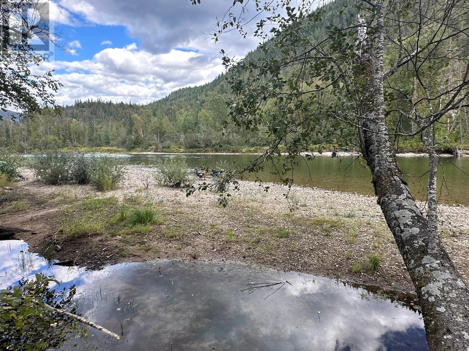 












2202 Enderby Mabel Lake Road Unit# 127

,
Enderby,







British Columbia
V0E1V5

