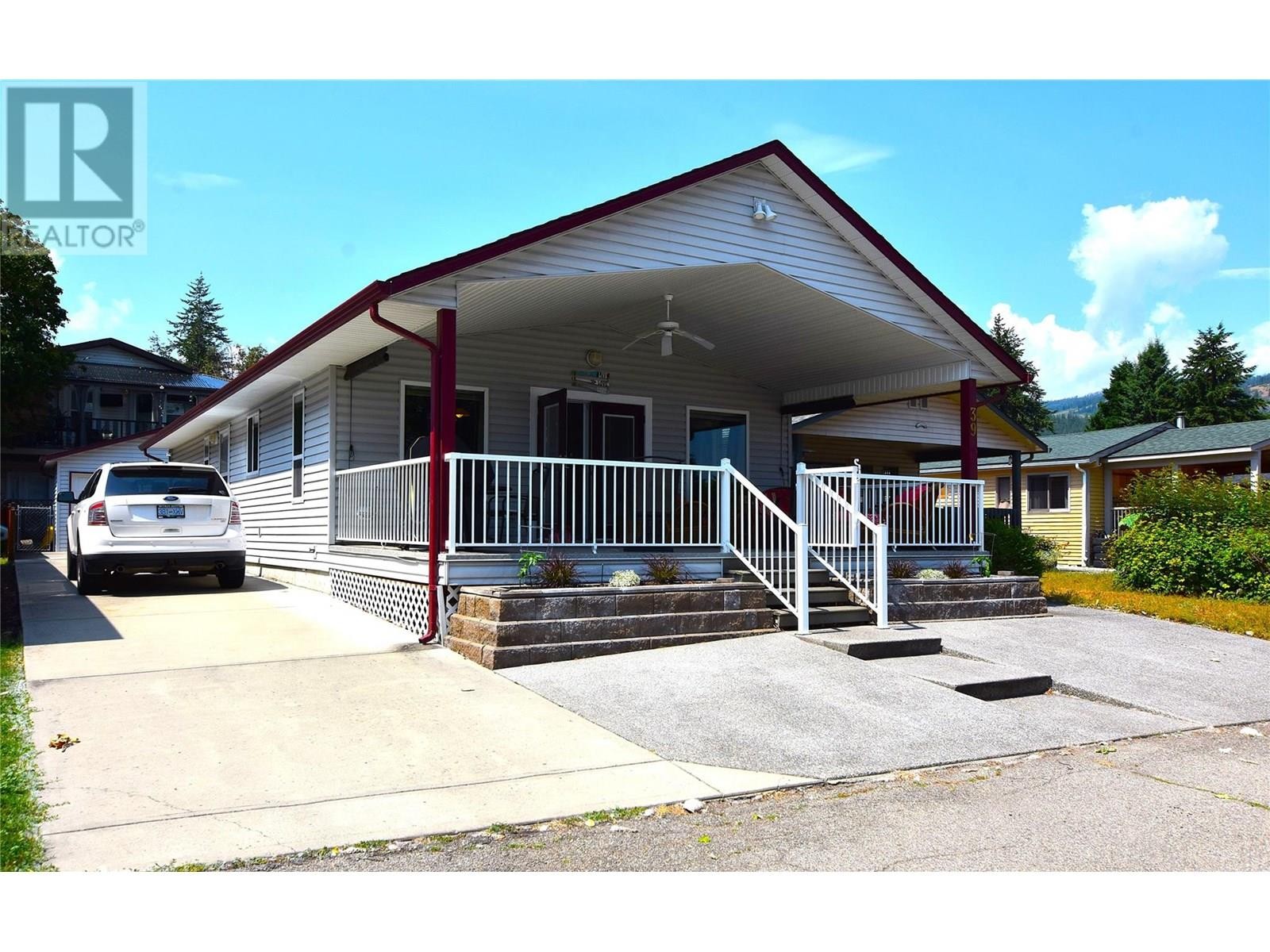 












39 Lakeshore Drive

,
Vernon,




British Columbia
V1H2A1

