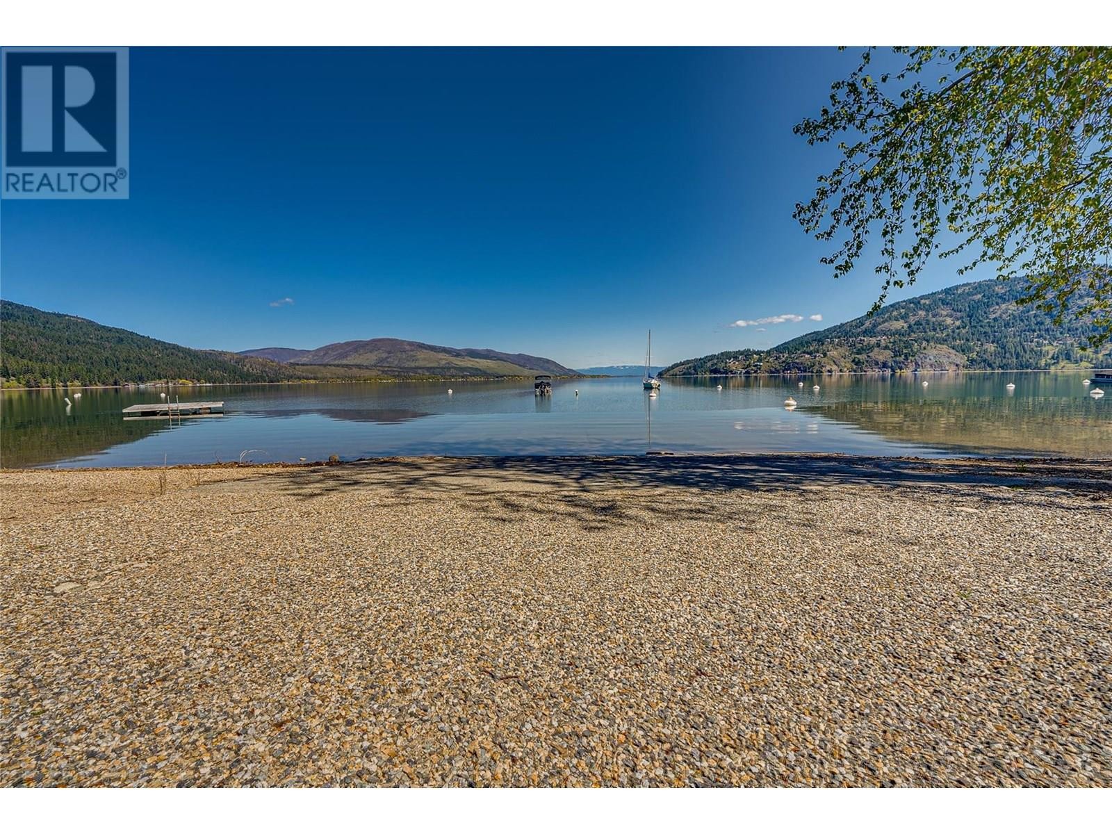












39 Lakeshore Drive

,
Vernon,




British Columbia
V1H2A1

