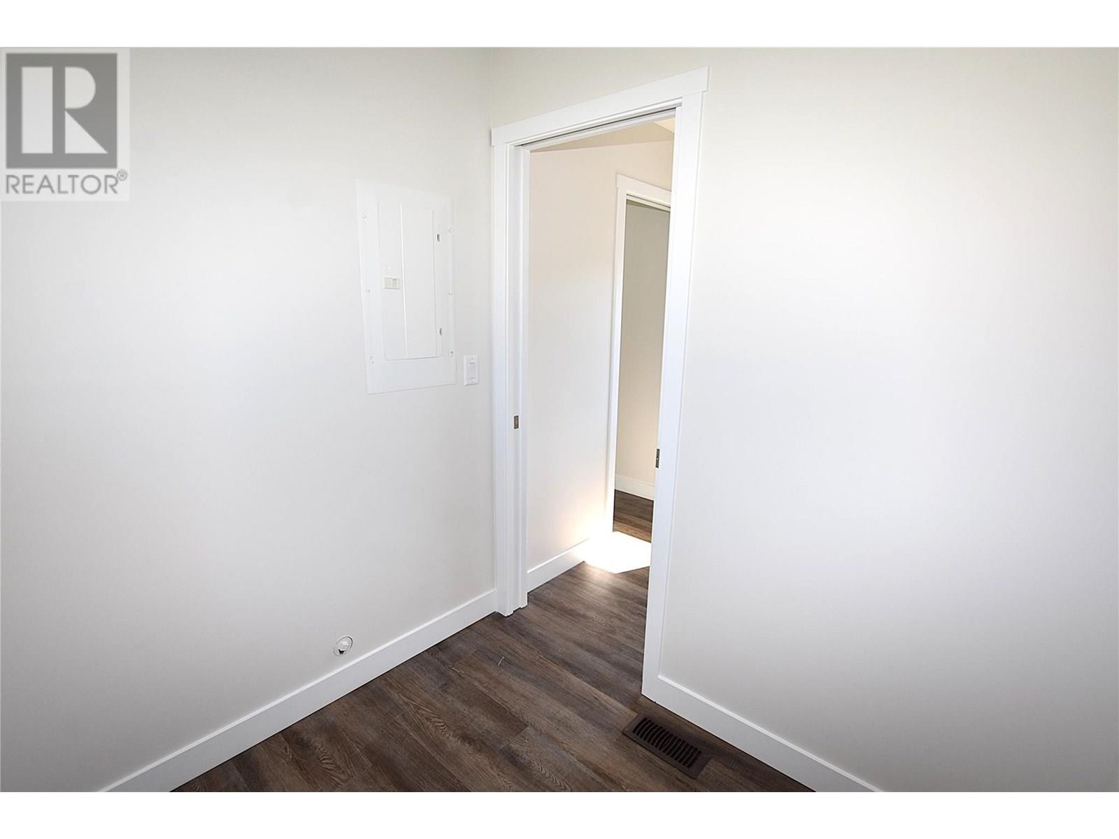 












57 Antoine Road Unit# 9

,
Vernon,







British Columbia
V1H2A3

