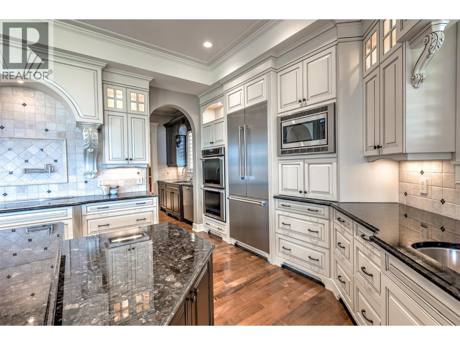 












4860 Tuscany Lane

,
Kelowna,




British Columbia
V1W5H3

