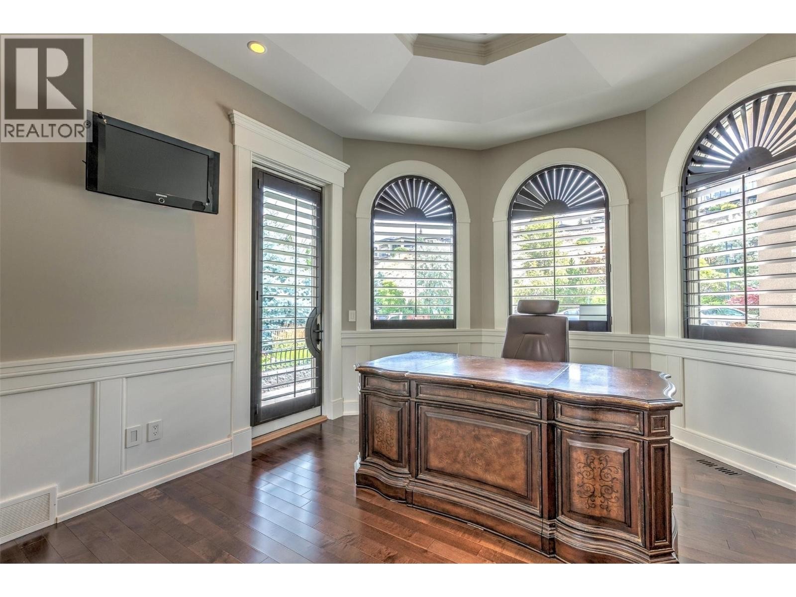












4860 Tuscany Lane

,
Kelowna,




British Columbia
V1W5H3

