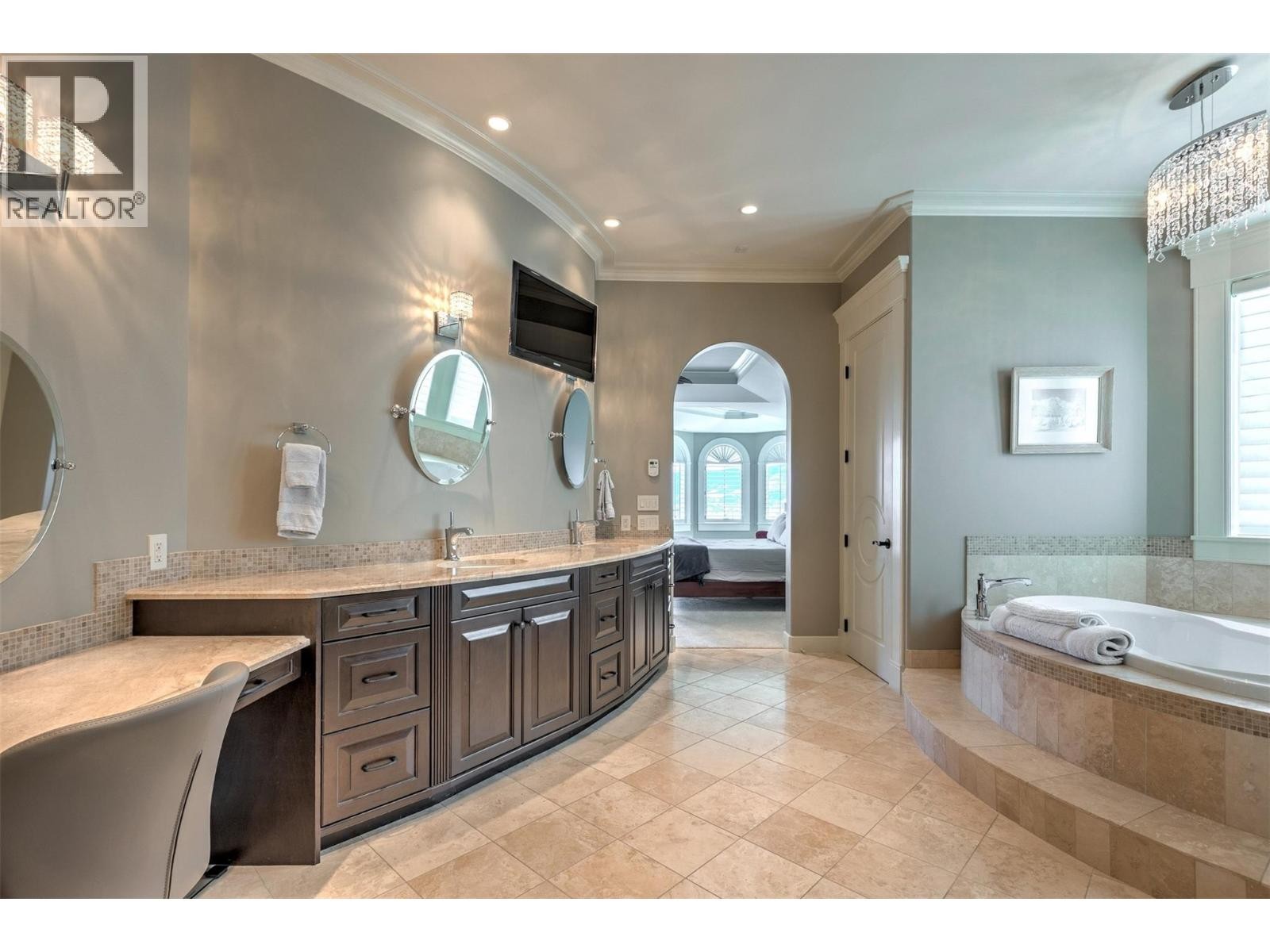 












4860 Tuscany Lane

,
Kelowna,




British Columbia
V1W5H3

