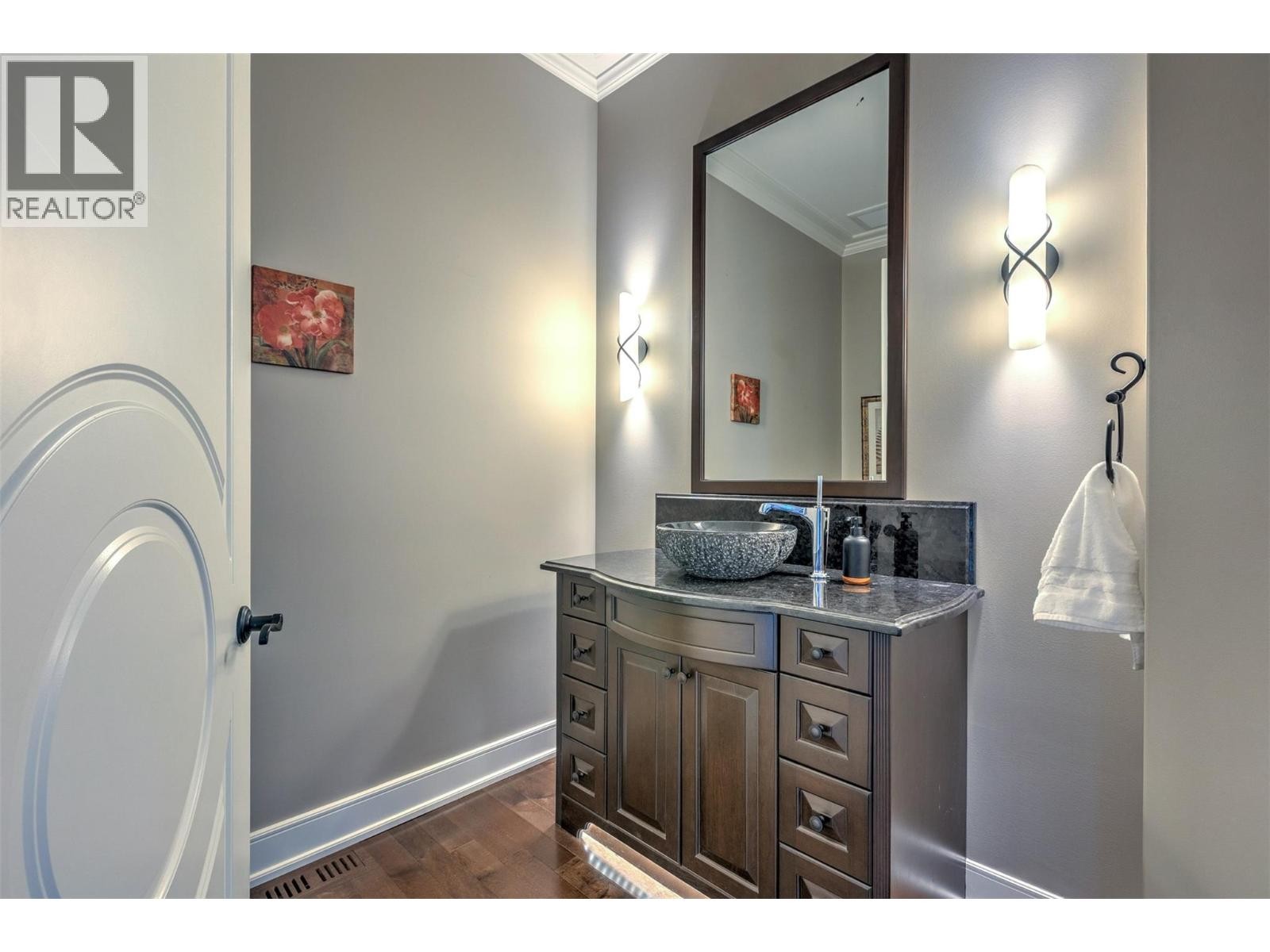 












4860 Tuscany Lane

,
Kelowna,




British Columbia
V1W5H3


