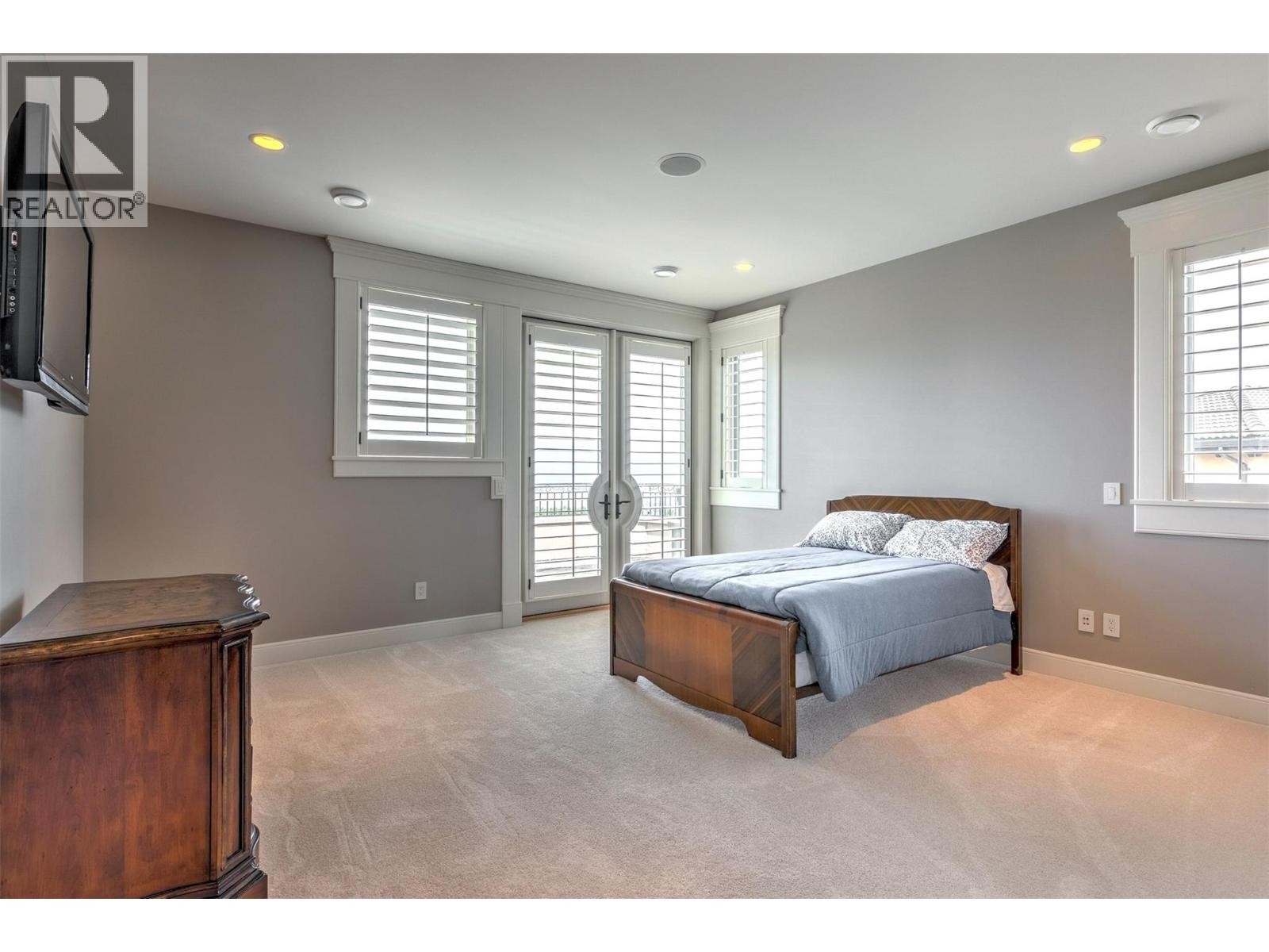 












4860 Tuscany Lane

,
Kelowna,




British Columbia
V1W5H3

