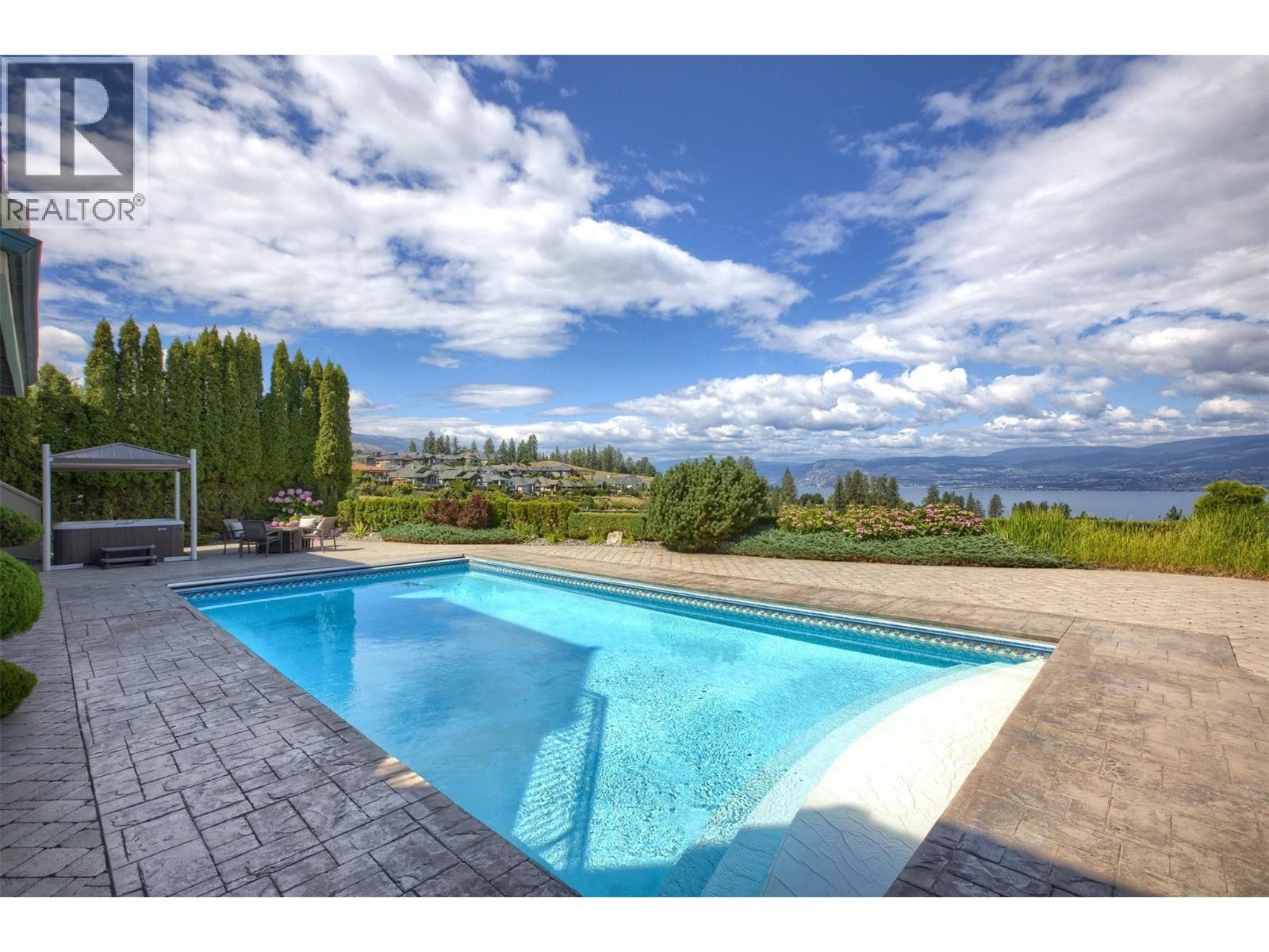 












4860 Tuscany Lane

,
Kelowna,




British Columbia
V1W5H3

