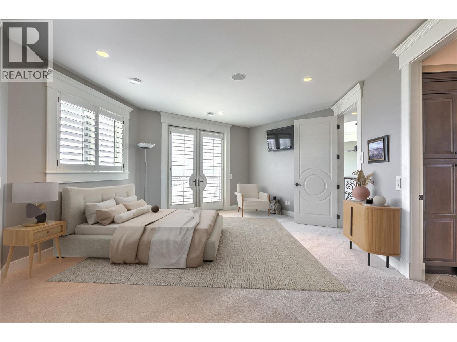 












4860 Tuscany Lane

,
Kelowna,




British Columbia
V1W5H3

