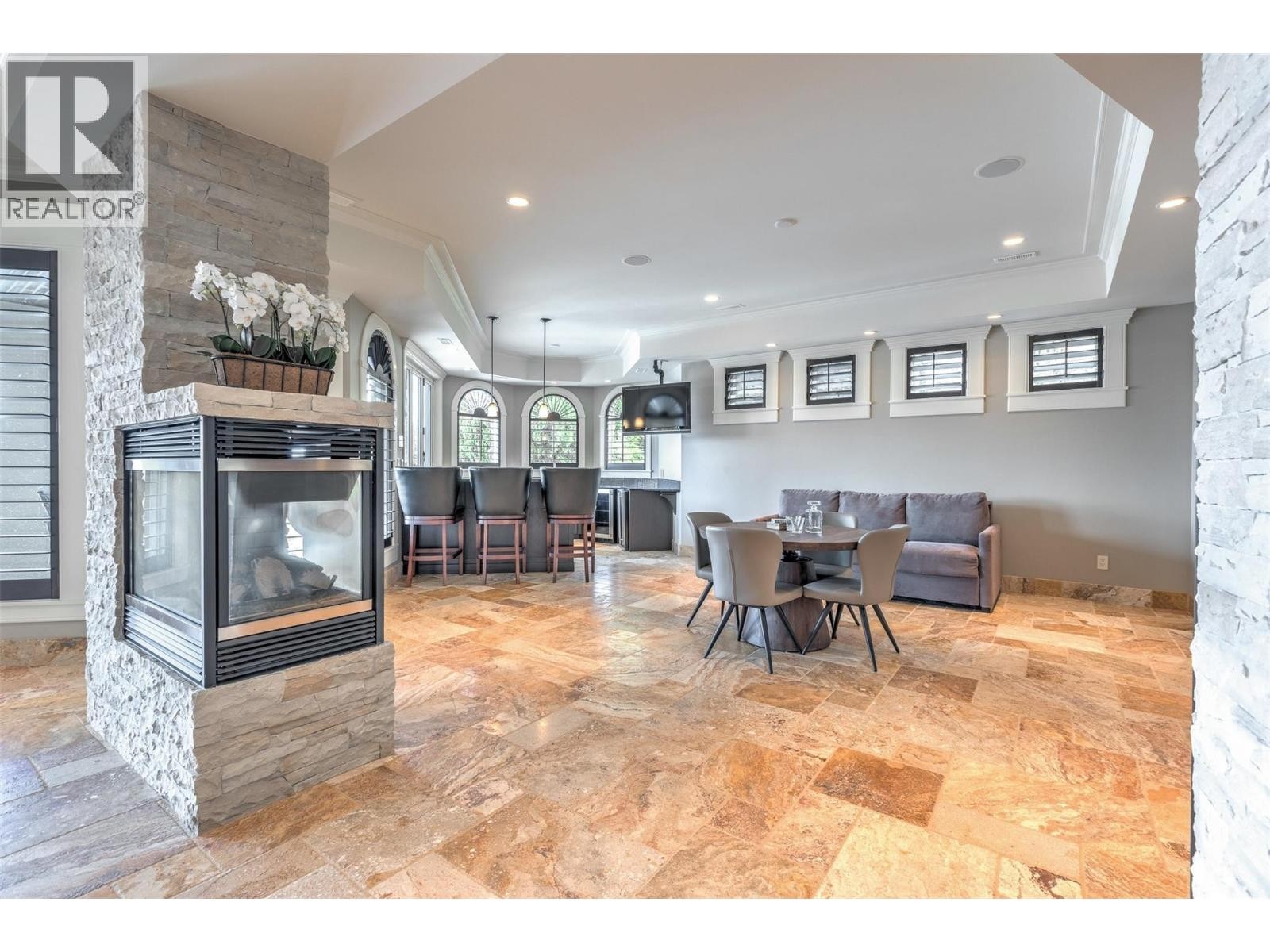 












4860 Tuscany Lane

,
Kelowna,




British Columbia
V1W5H3

