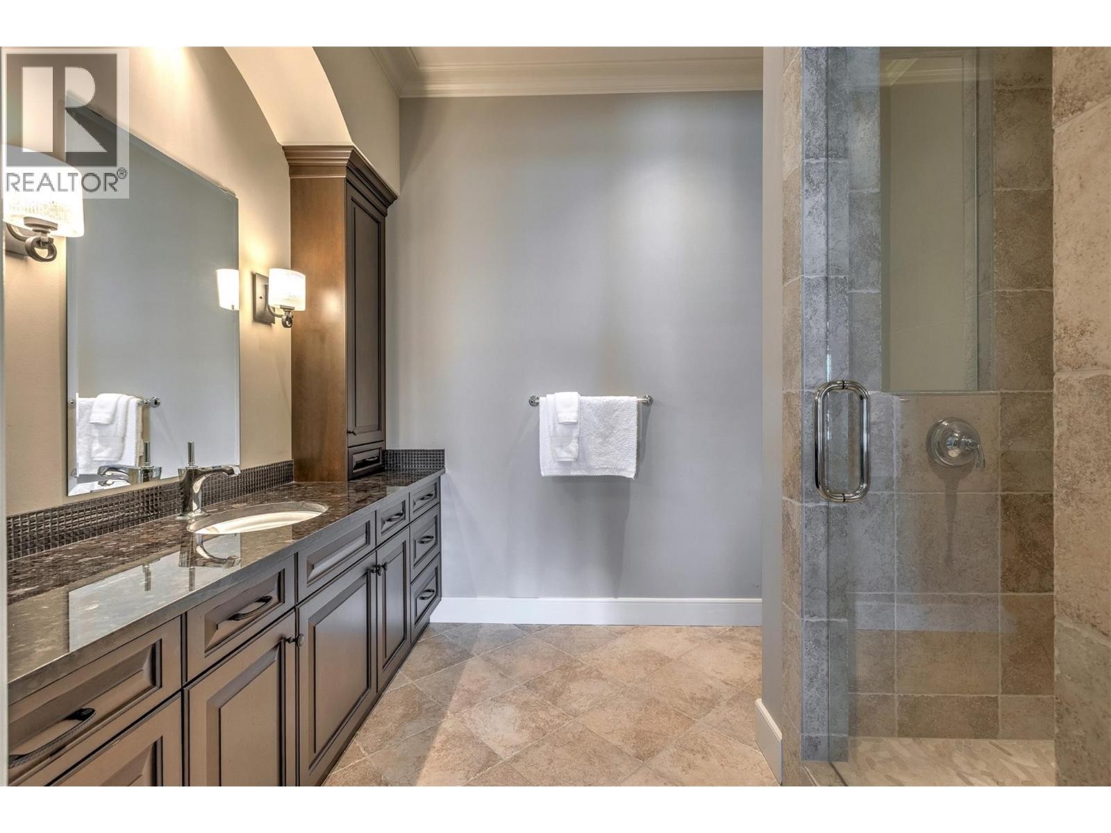 












4860 Tuscany Lane

,
Kelowna,




British Columbia
V1W5H3


