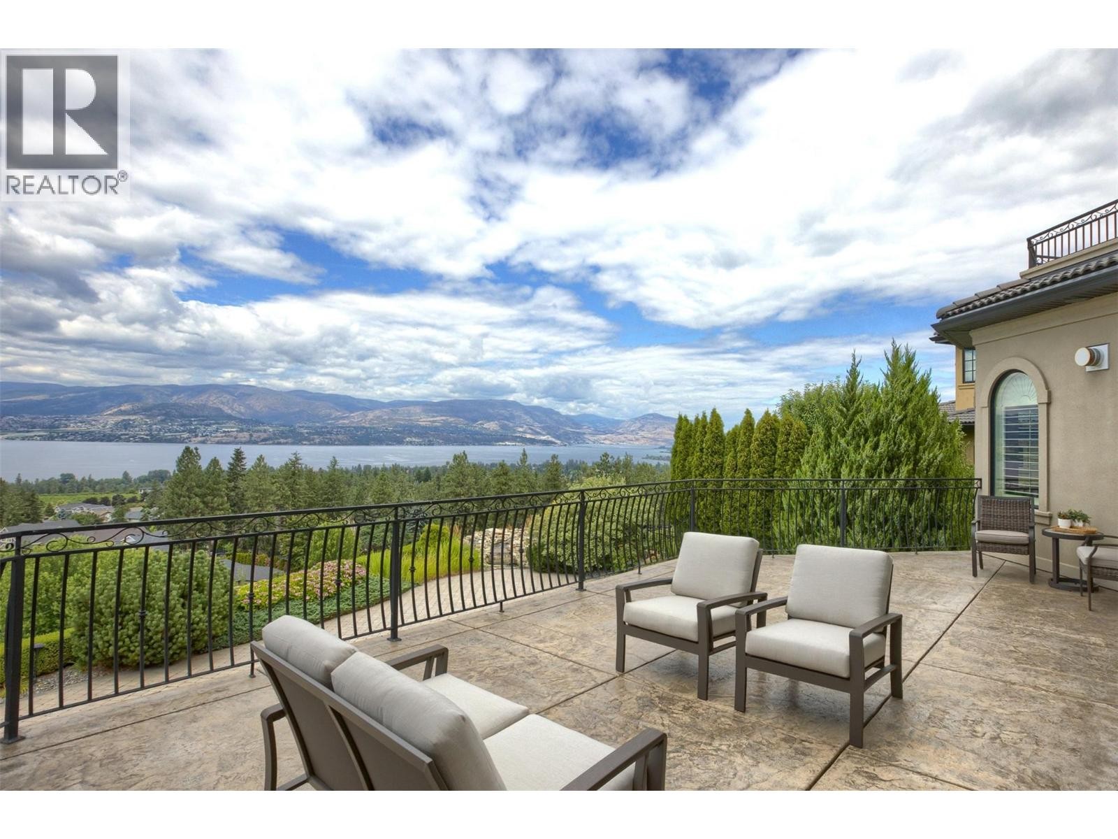 












4860 Tuscany Lane

,
Kelowna,




British Columbia
V1W5H3

