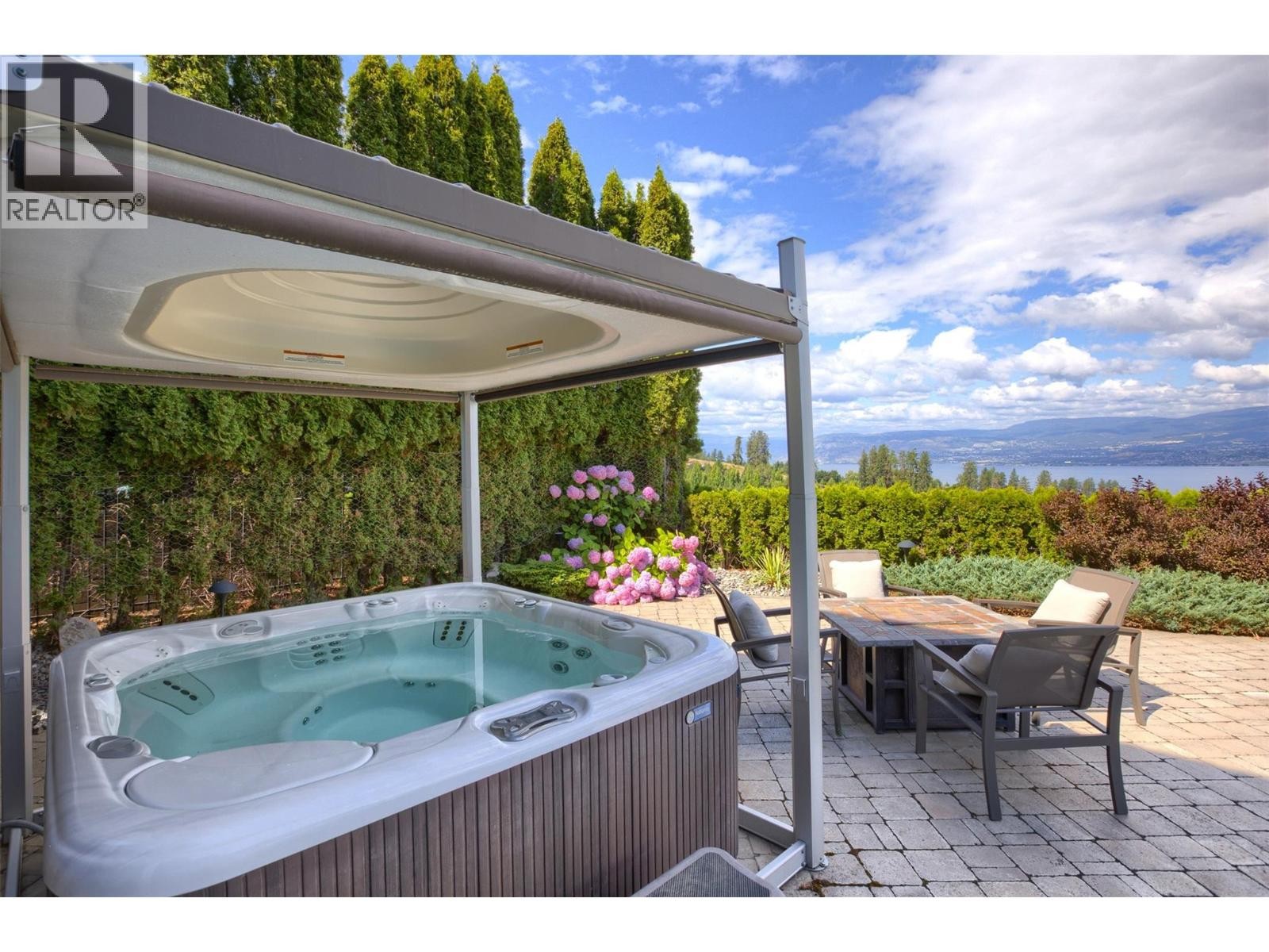 












4860 Tuscany Lane

,
Kelowna,




British Columbia
V1W5H3

