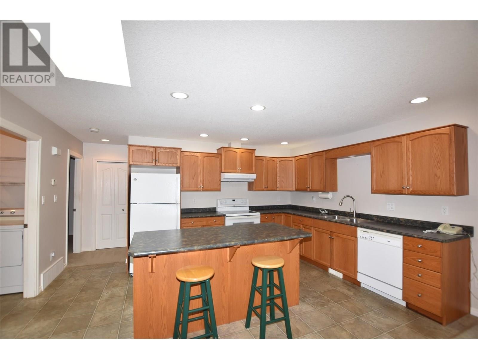 












312 Grouse Avenue

,
Vernon,




British Columbia
V1H2A1

