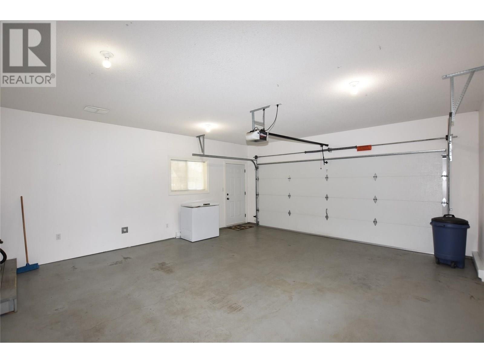 












312 Grouse Avenue

,
Vernon,




British Columbia
V1H2A1

