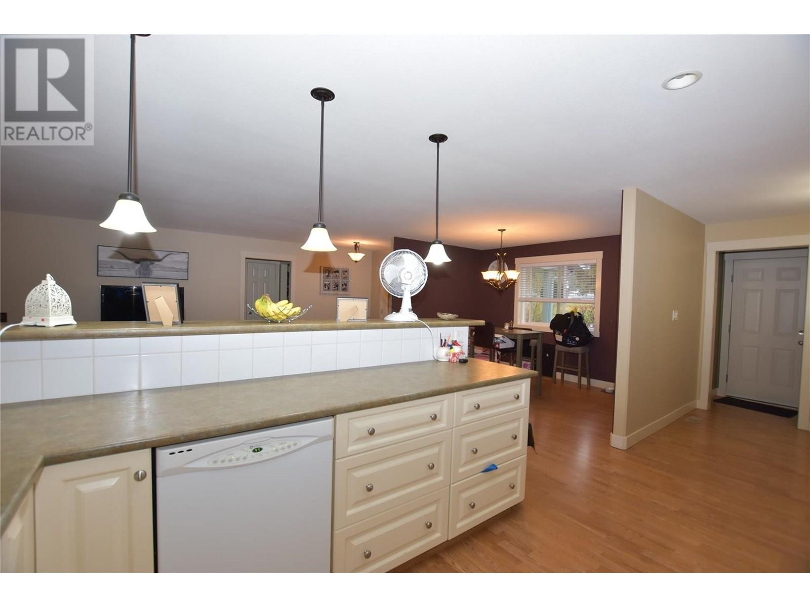 












458 Ibis Avenue

,
Vernon,




British Columbia
V1H2A1

