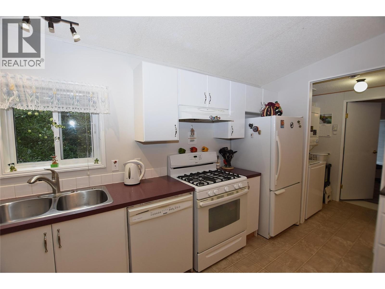 












12560 Westside Road Unit# 3

,
Vernon,




British Columbia
V1H1S9

