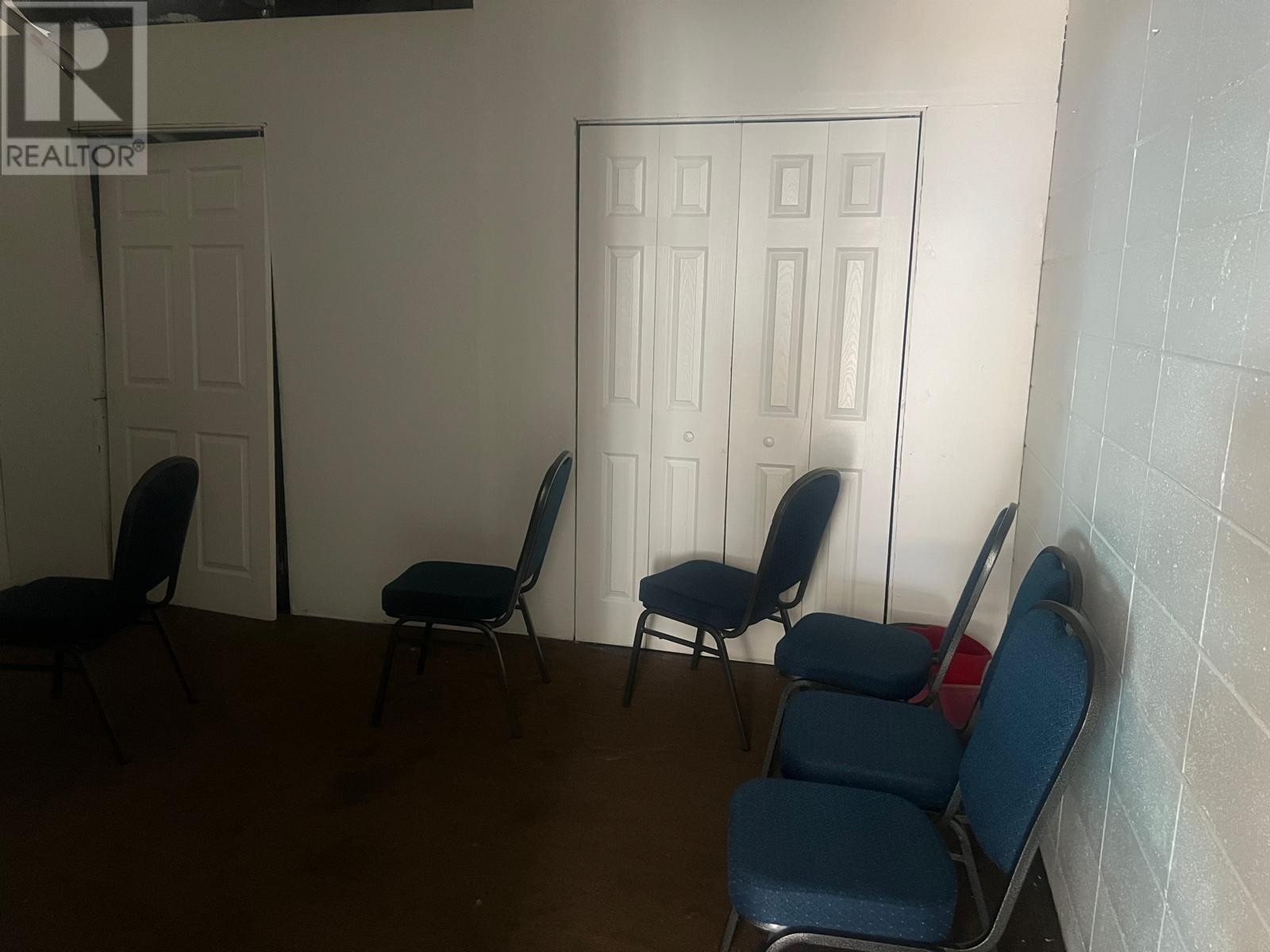 












400 33 Highway Unit# D

,
Kelowna,




British Columbia
V1Y8P8

