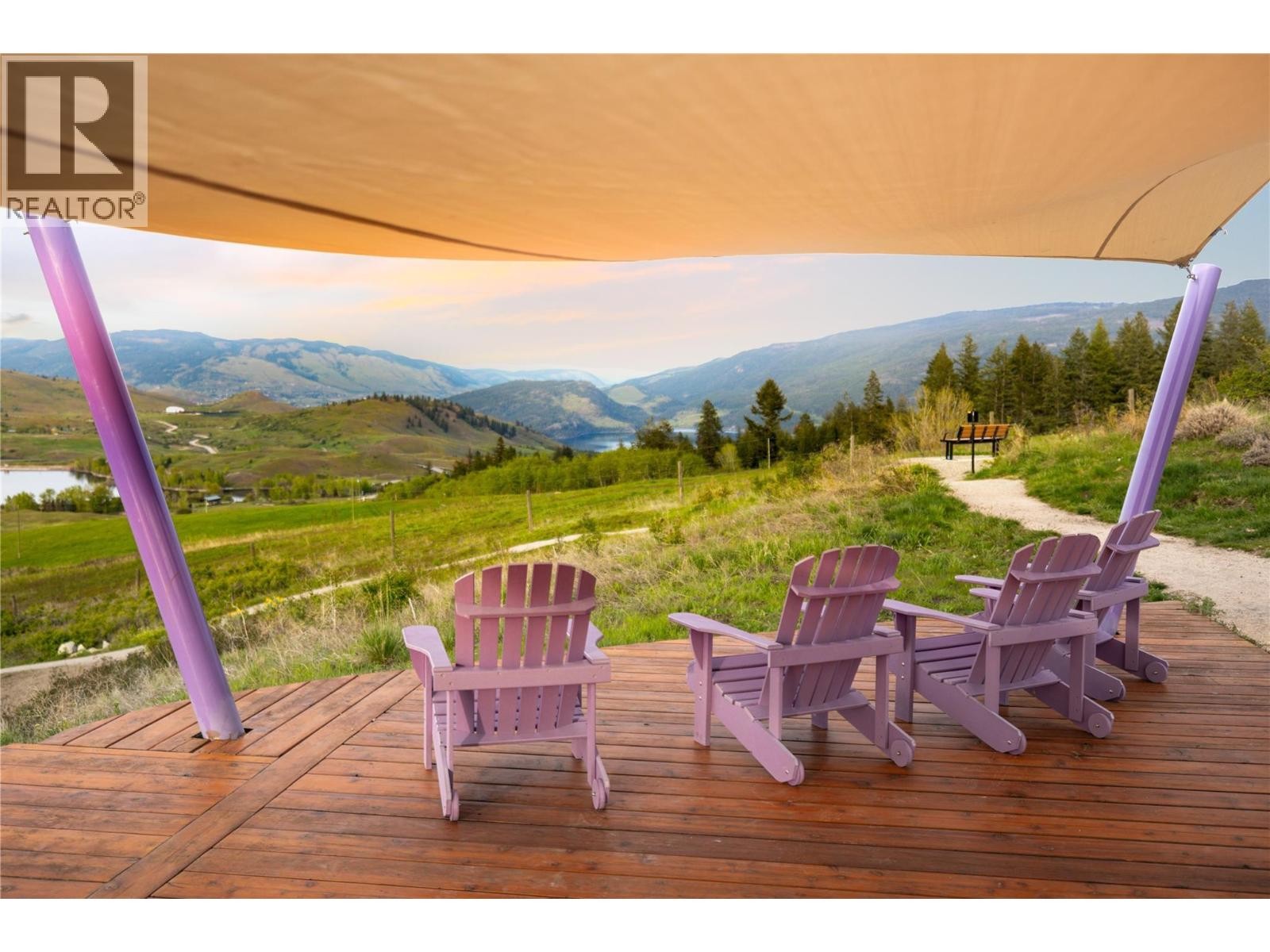 












101 Village Centre Court Unit# 331

,
Vernon,




British Columbia
V1H1T2

