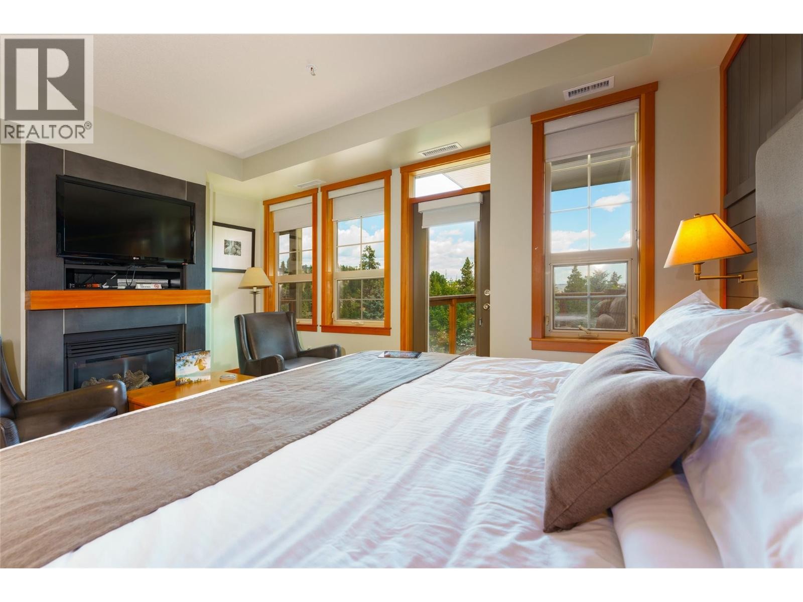












101 Village Centre Court Unit# 331

,
Vernon,




British Columbia
V1H1T2

