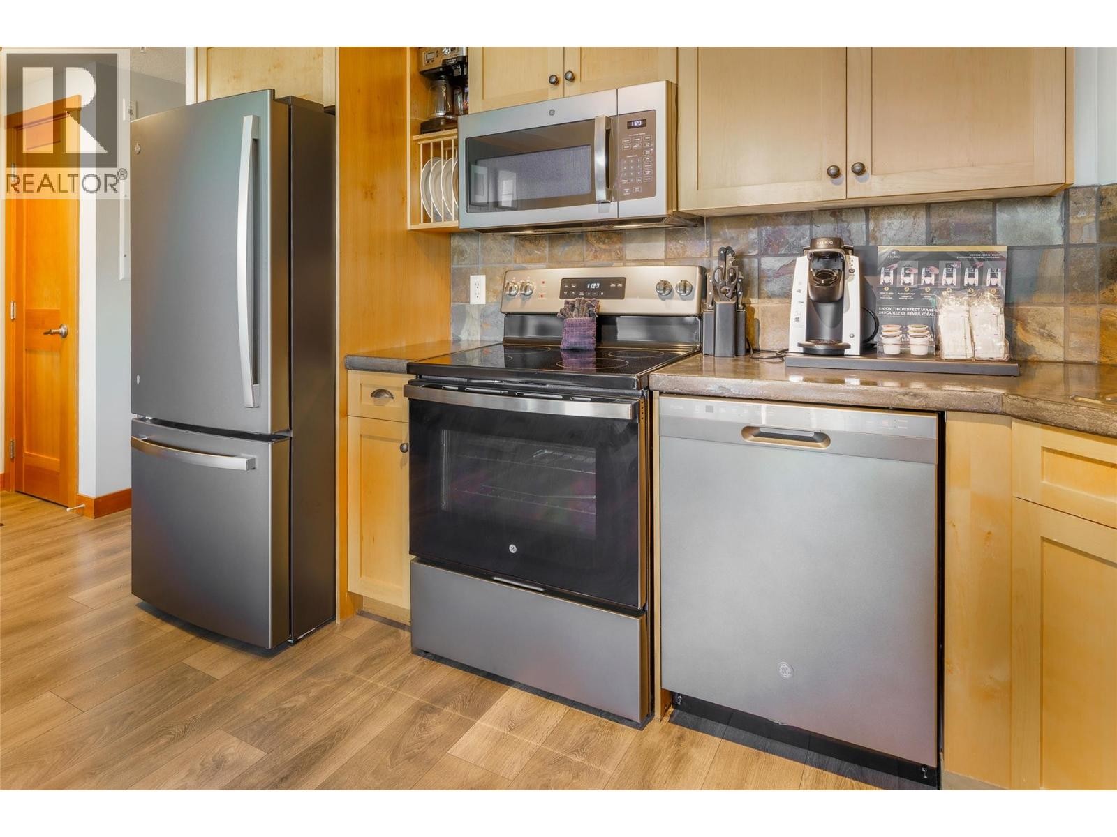 












101 Village Centre Court Unit# 331

,
Vernon,




British Columbia
V1H1T2

