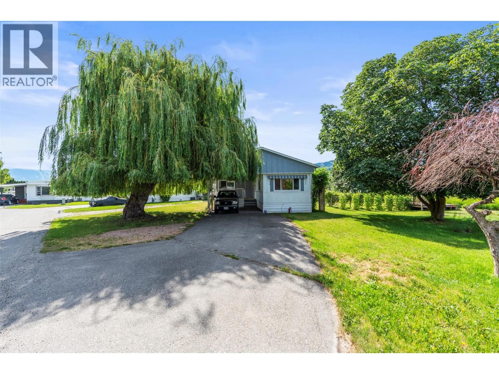 












2727 Lakeshore Road Unit# 101

,
Vernon,




British Columbia
V1H1X5

