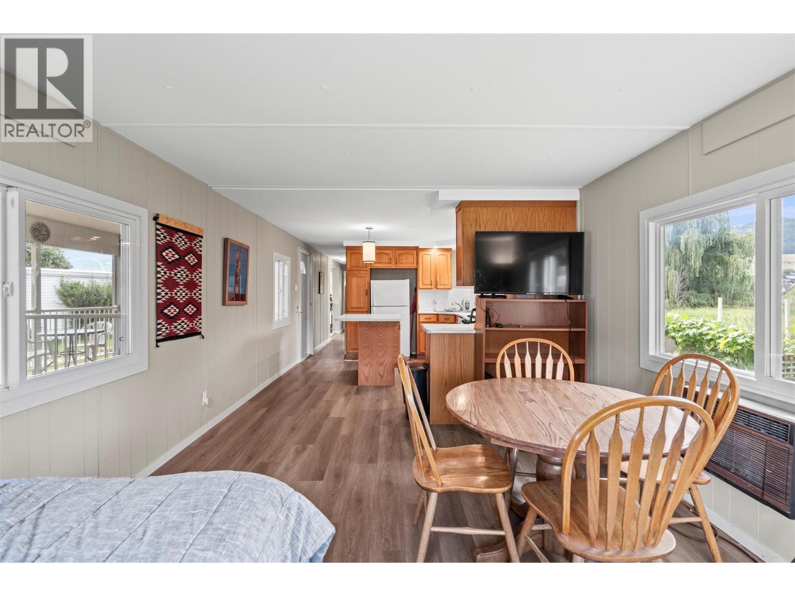 












2727 Lakeshore Road Unit# 101

,
Vernon,




British Columbia
V1H1X5

