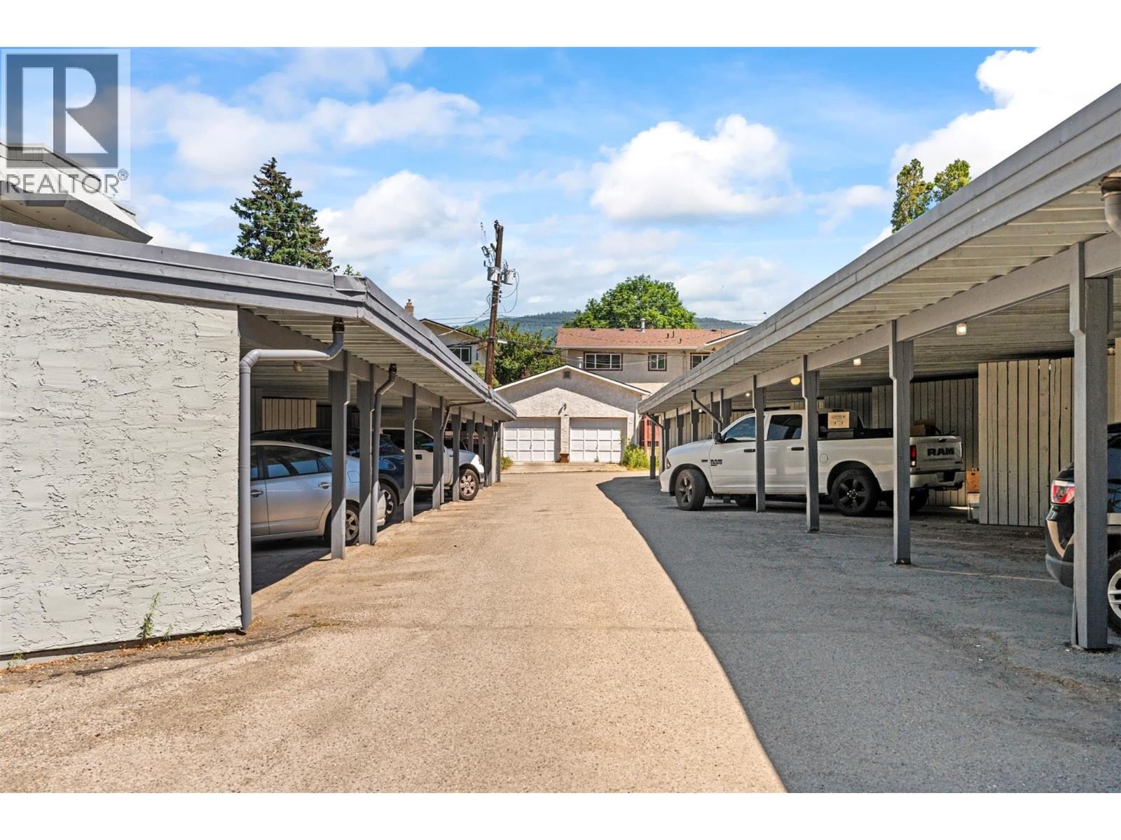 












4101 Alexis Park Drive Unit# 103

,
Vernon,




British Columbia
V1T6H2

