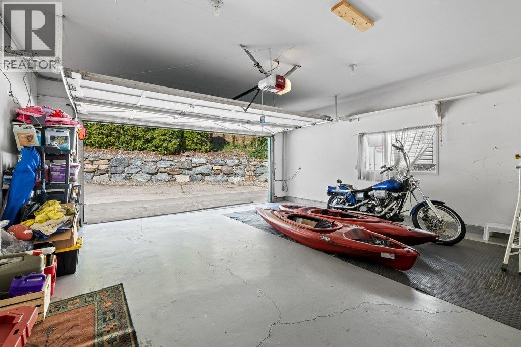 












2387 Campbell Road

,
West Kelowna,




British Columbia
V1Z1E9

