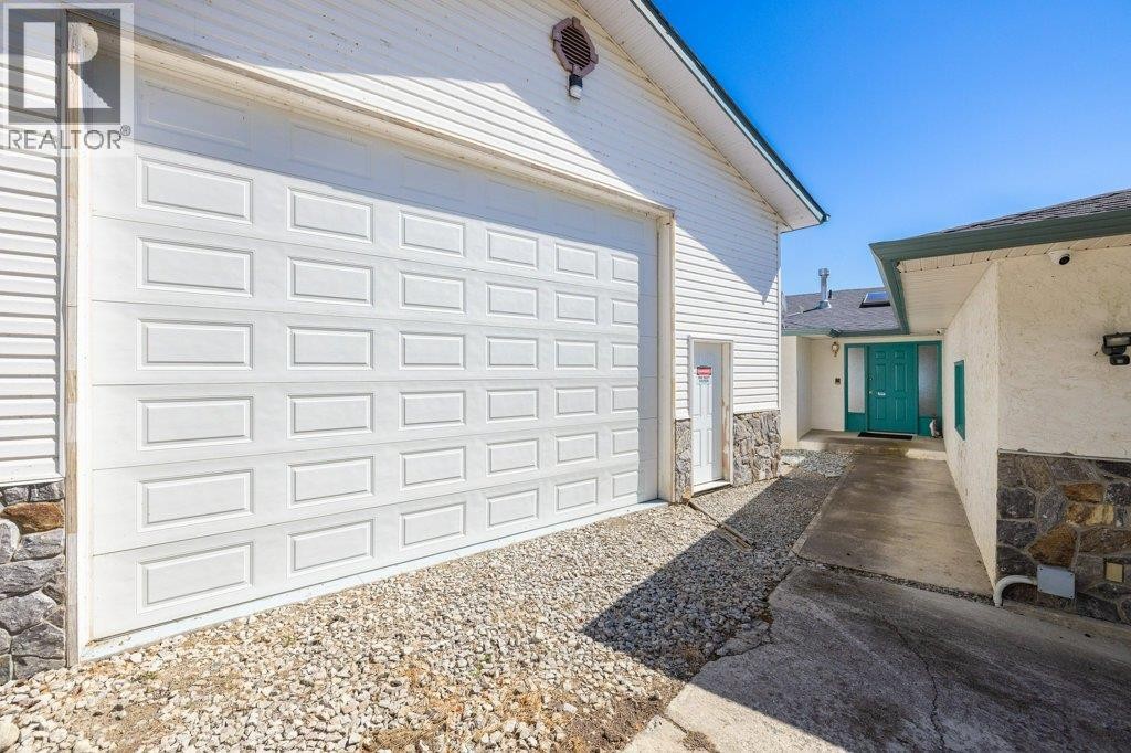 












2387 Campbell Road

,
West Kelowna,




British Columbia
V1Z1E9

