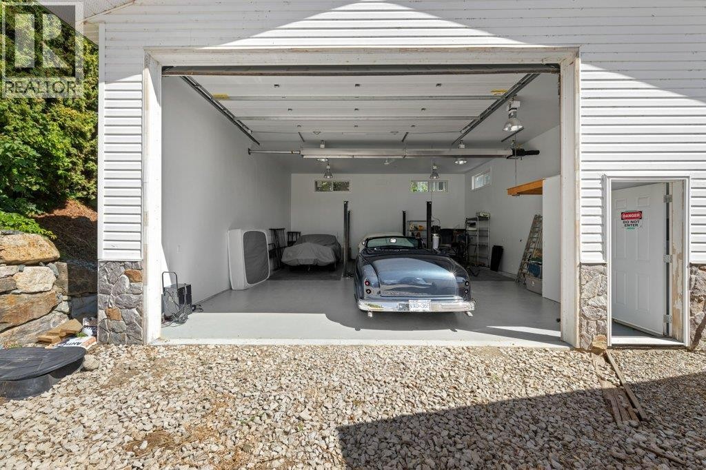 












2387 Campbell Road

,
West Kelowna,




British Columbia
V1Z1E9

