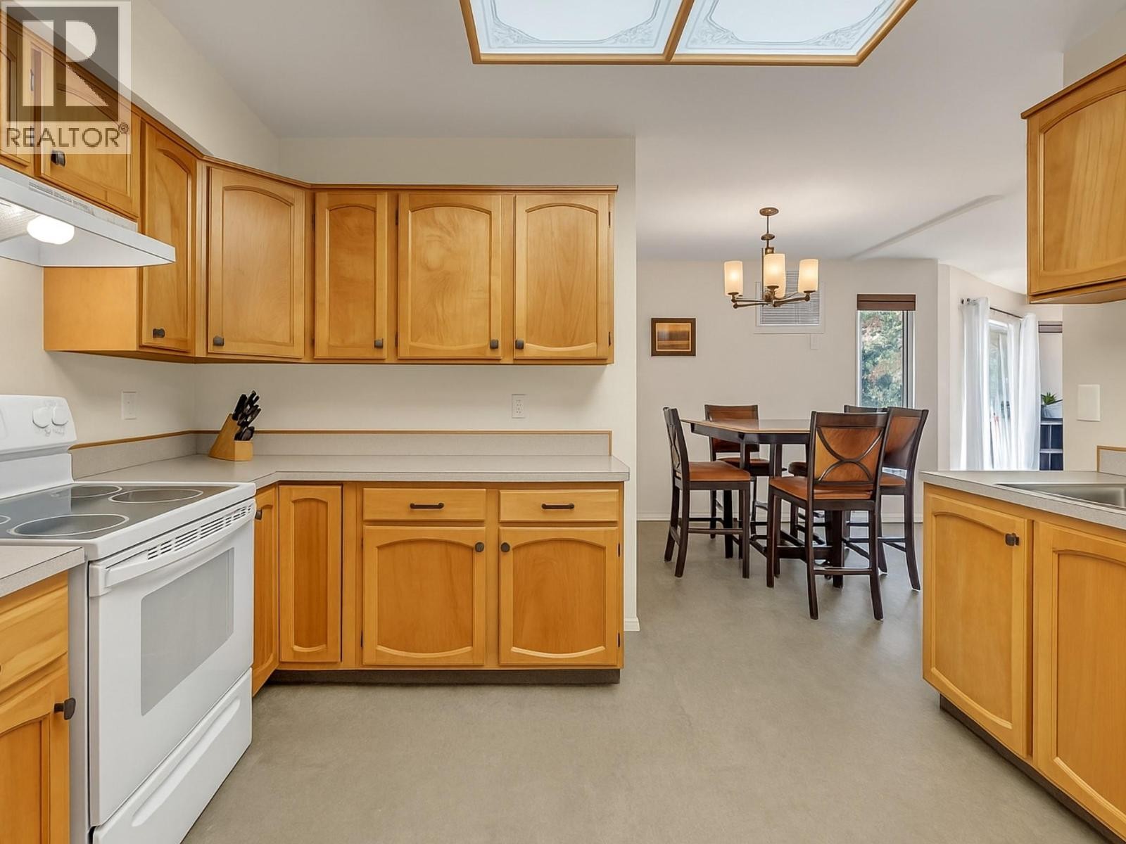 












298 Yorkton Avenue Unit# 202

,
Penticton,




British Columbia
V2A3V5

