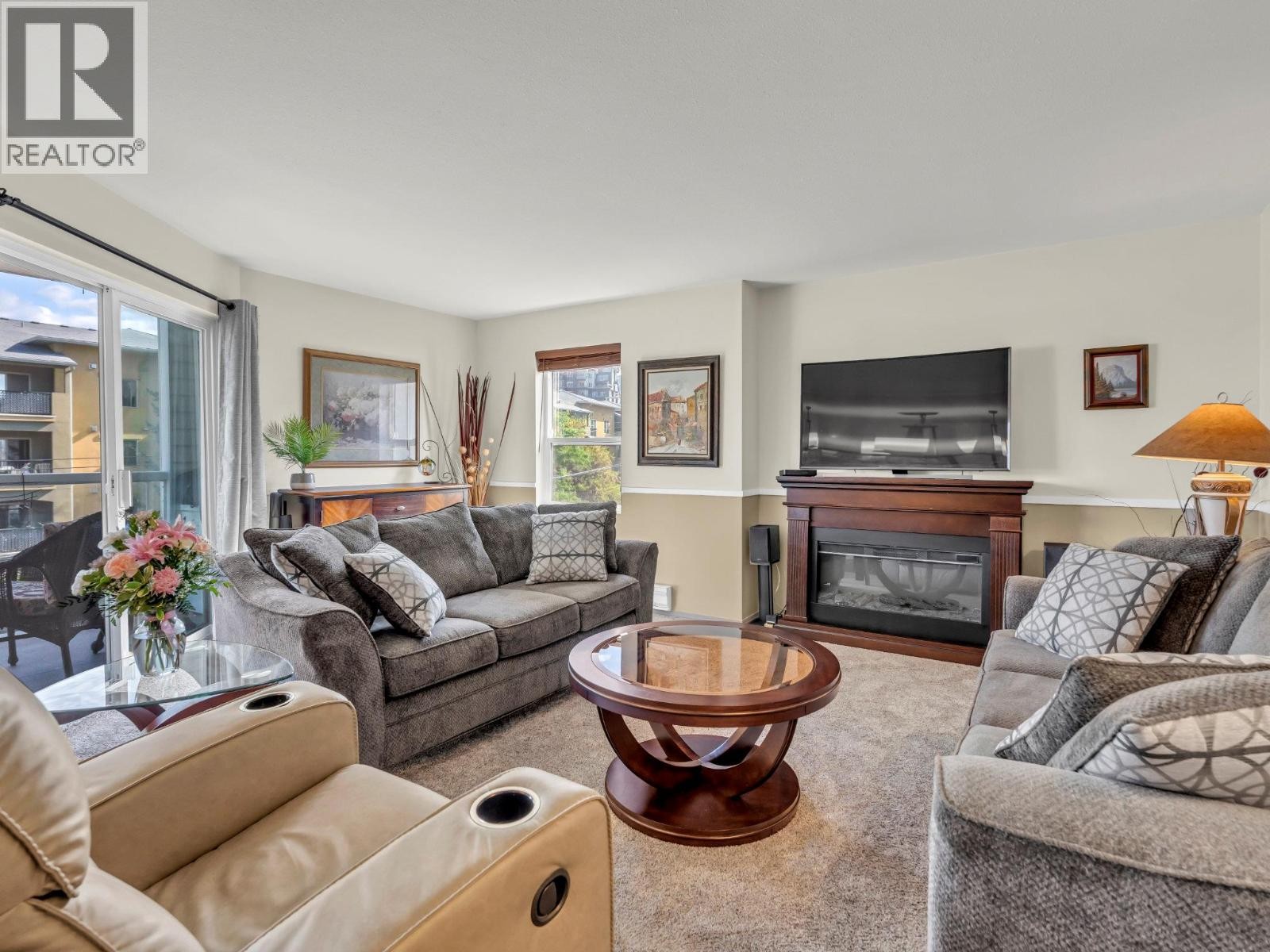 












298 Yorkton Avenue Unit# 202

,
Penticton,




British Columbia
V2A3V5

