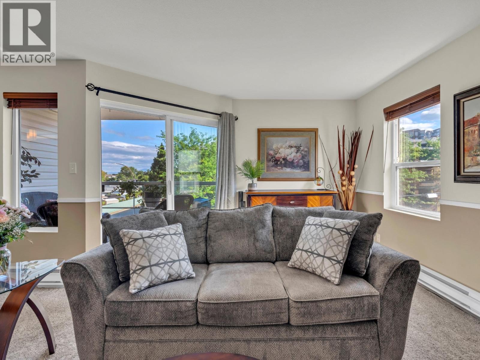 












298 Yorkton Avenue Unit# 202

,
Penticton,




British Columbia
V2A3V5

