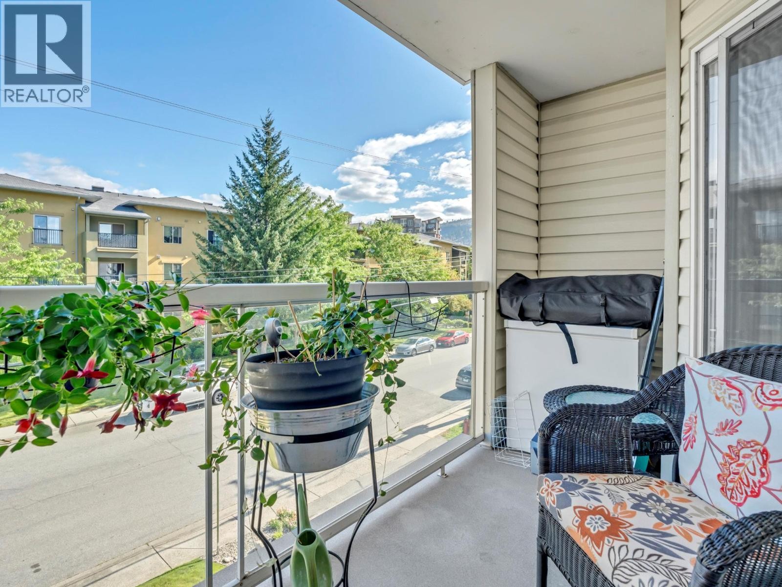 












298 Yorkton Avenue Unit# 202

,
Penticton,




British Columbia
V2A3V5

