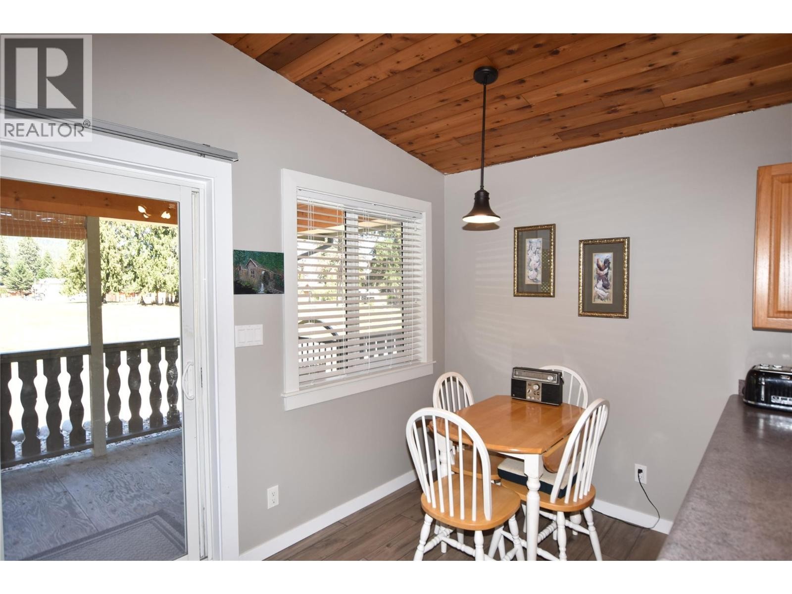 












190 Falcon Avenue

,
Vernon,




British Columbia
V1H2A1

