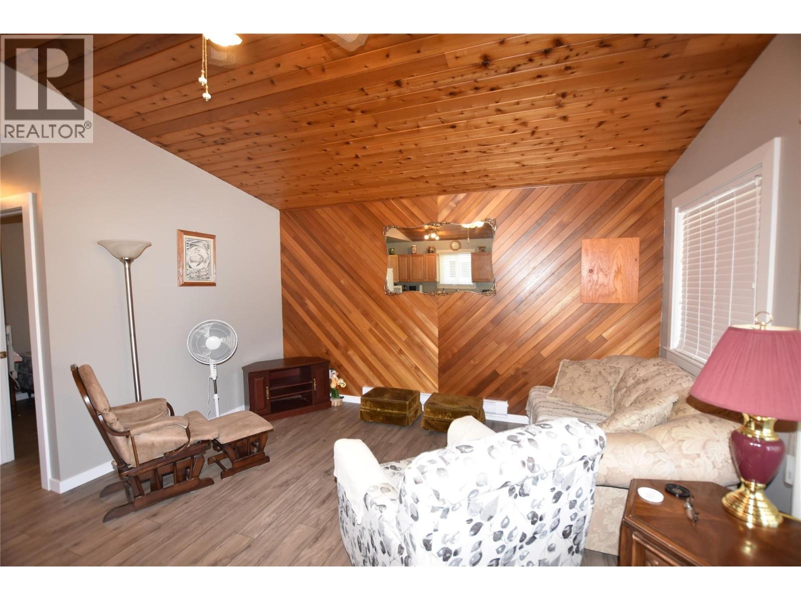 












190 Falcon Avenue

,
Vernon,




British Columbia
V1H2A1

